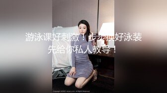 第一视角 油光黑丝袜配上黑色长筒靴美眉 被扛着大腿输出